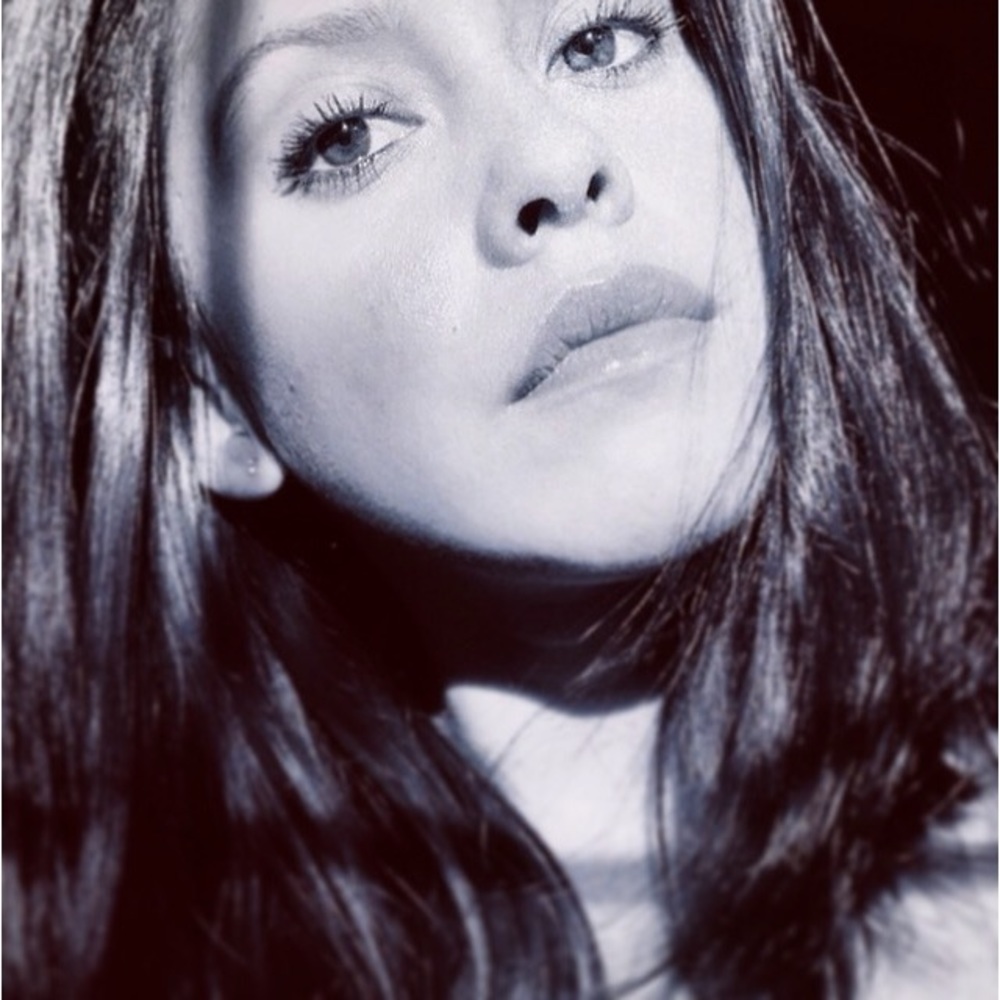 I’m Mari 🩷 Send me an Offer… Bundle and $ave!